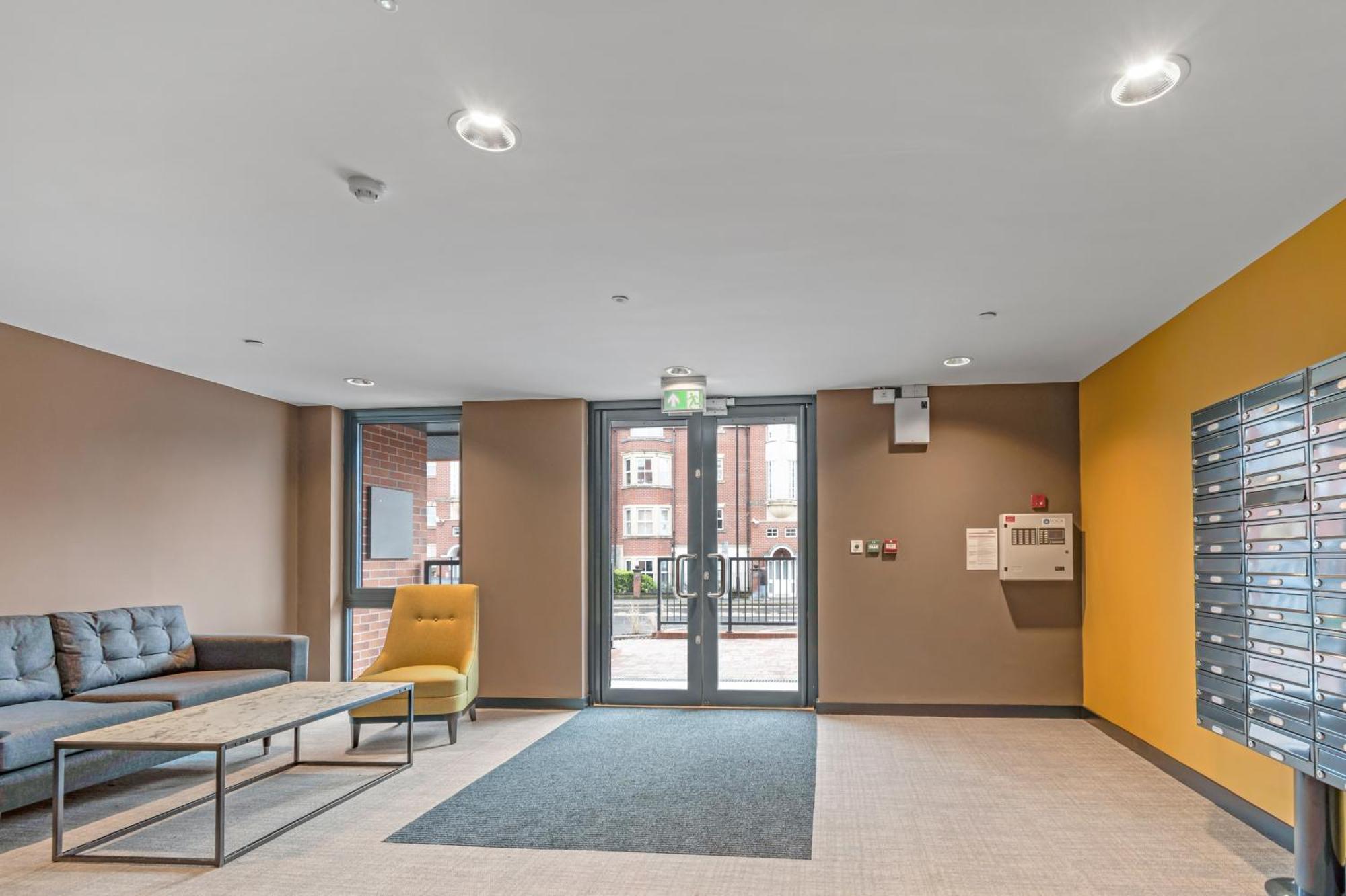Apartment 43 Citygate With Free Onsite Gym Йорк Экстерьер фото